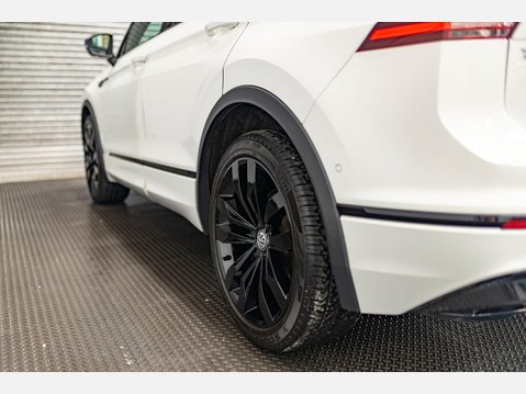 Volkswagen Tiguan 1.5 TSI EVO R-Line Tech DSG Euro 6 (s/s) 5dr 79