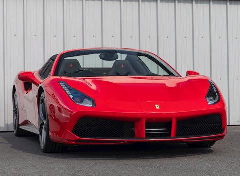 Ferrari 488 Spider 1