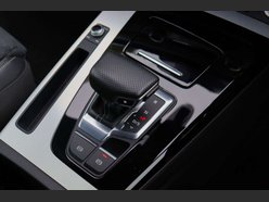 Audi Q5 2.0 TDI 40 S line SUV 5dr Diesel S Tronic quattro Euro 6 (s/s) (204 ps) 15