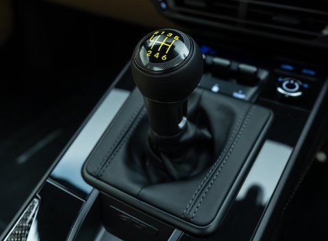 Porsche 911 GT3 TOURING (992) 24