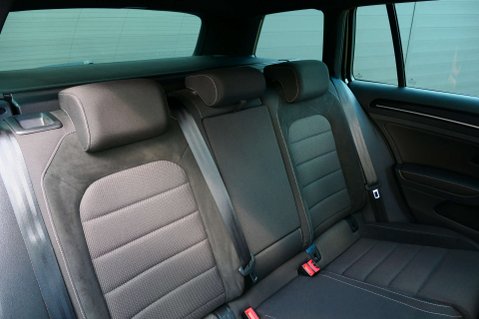 Volkswagen Golf 2.0 Golf R TSi 4Motion Semi-Auto 4WD 5dr 5