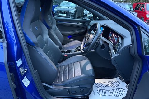 Volkswagen Golf R TSI 4MOTION DSG -AKRAPOVIC -PERFORMANCE PACK -CARBON LEATHER -HEATED S/W 15