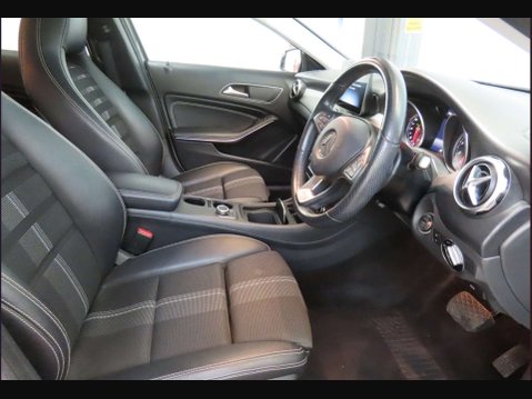 Mercedes-Benz GLA 1.6 GLA180 GPF Urban Edition SUV 5dr Petrol 7G-DCT Euro 6 (s/s) (122 ps) 10