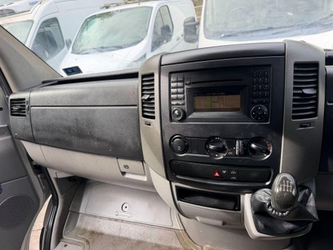Mercedes-Benz Sprinter 2.1 310 CDi Panel Van 4dr Diesel Manual RWD L3 H3 (240 g/km, 95 bhp) 25