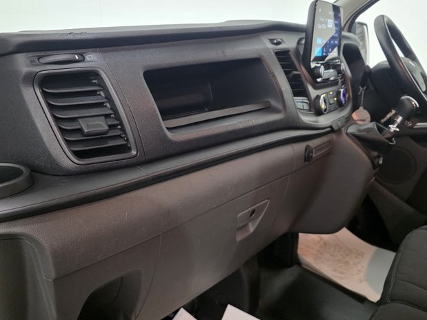 Ford Transit Custom Transit Custom 2.0 Diesell EcoBlue 130ps Low Roof D/Cab Trend Van 3