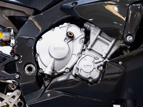 Yamaha R1M 1000 Super Sports Petrol Manual (200 ps) 16