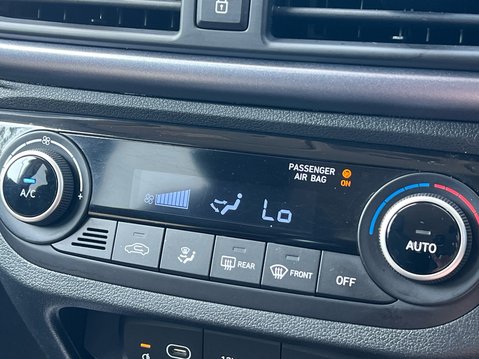 Hyundai i10 MPI PREMIUM 23