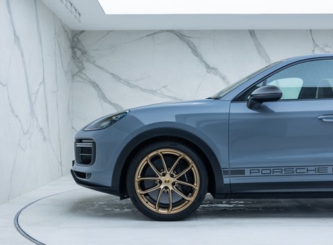 Porsche Cayenne TURBO GT 40
