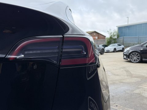 Tesla Model Y SUV 5dr Electric Auto RWD (346 ps) 18