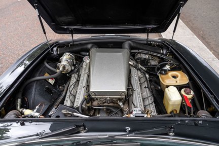 Aston Martin V8 Vantage X-Pack Volante 42