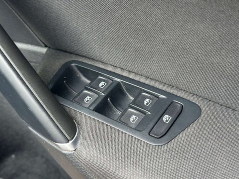 Volkswagen Golf 1.6 Golf Match TDI Semi-Auto 5dr 32