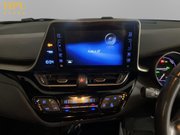 Toyota C-HR 1.8 VVT-h Dynamic SUV 5dr Petrol Hybrid CVT Euro 6 (s/s) (122 ps) Cruise C 17