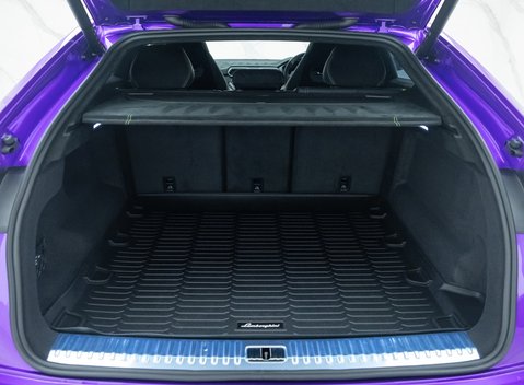 Lamborghini Urus PERFORMANTE 57