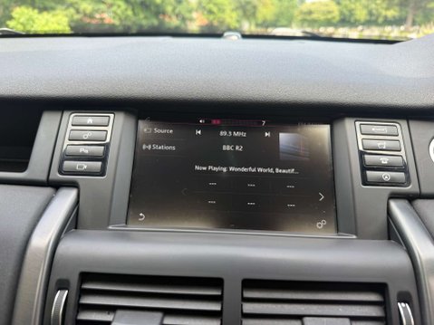 Land Rover Discovery Sport 2.0 Discovery Sport Landmark TD4 Auto 4WD 5dr 40