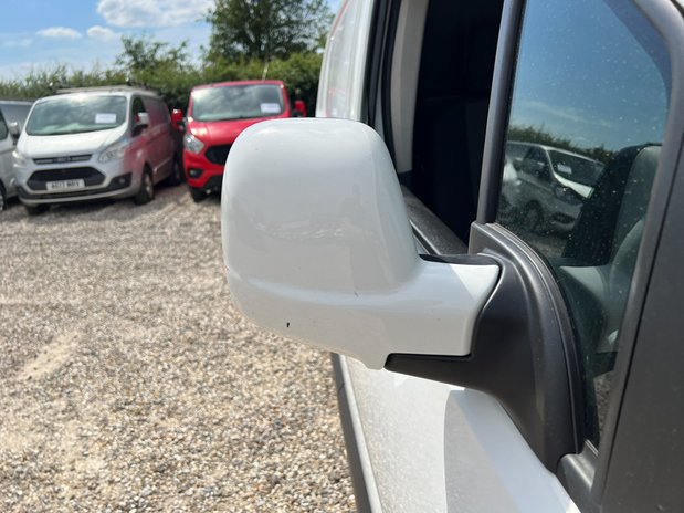 Vauxhall Combo LWB L2H1 (SOLD) Low Roof Sportive 2300 Air Con Sensors EURO 6 NO VAT 20