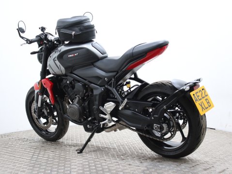 Triumph Trident TRIDENT 660 6