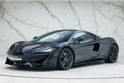 McLaren 570 GT MSO Black Collection