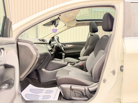 Nissan Qashqai 1.5 Qashqai N-Connecta dCi 5dr 17