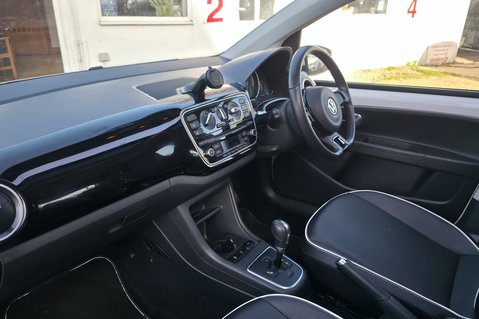 Volkswagen Up HIGH UP.. AUTOMATIC.. GLASS E/SUNROOF.10 MAIN DEALER SERVICES..ONE OWNER..  23