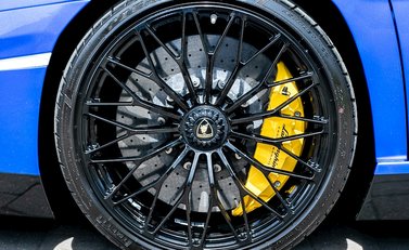 Lamborghini Aventador SV LP750-4 Roadster 14