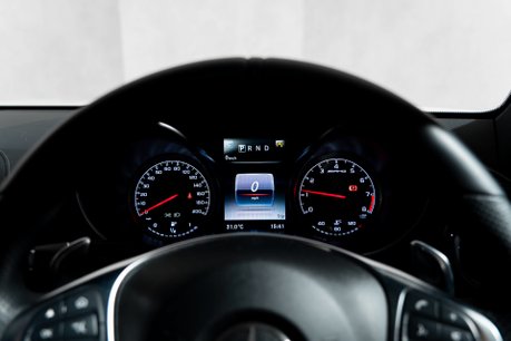 Mercedes-Benz Amg GT PREMIUM. MERCEDES WARRANTY. FULL MSH. DESIGNO PAINT. BURMESTER. PANO ROOF. 32