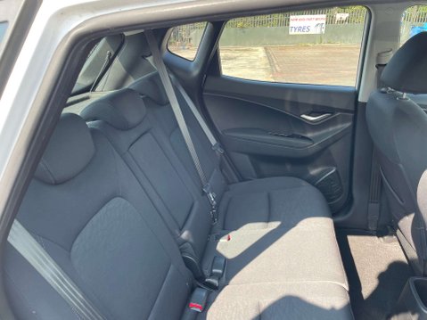 Hyundai ix20 1.6 ix20 Active Auto 5dr 36