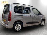 Vauxhall Combo Life 50kWh Design MPV 5dr Electric Auto (7.4kW Charger) (136 ps) Sat Nav 7