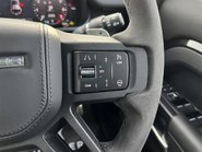 Land Rover Defender V8 52