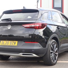 Vauxhall Grandland X 1.6 13.2kWh Business Edition Nav Premium SUV 5dr Petrol Plug-in Hybrid Auto 6