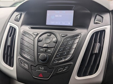 Ford Focus ZETEC NAVIGATOR TDCI 28