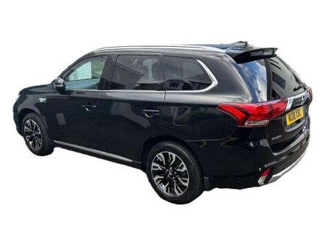 Mitsubishi Outlander 2.0h 12kWh 5h SUV 5dr Petrol Plug-in Hybrid CVT 4WD Euro 6 (s/s) (200 ps) 3
