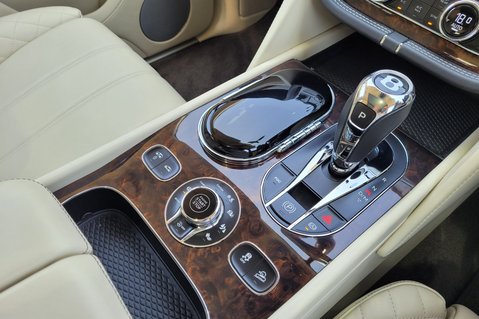 Bentley Bentayga First Edition V8 Diesel 39