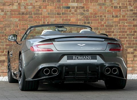 Aston Martin Vanquish S Volante 3