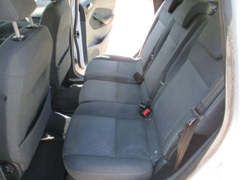 Ford C-Max 1.6 Zetec Euro 5 5dr 29