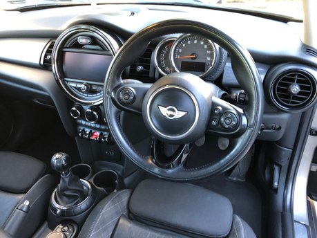 Mini Hatch COOPER 1.5 Chili Media XL 5 dr Manual 63000mls FSH 2 Owners £35 tax 7