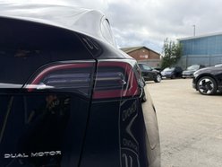 Tesla Model Y (Dual Motor) Long Range SUV 5dr Electric Auto 4WDE (384 bhp) 19