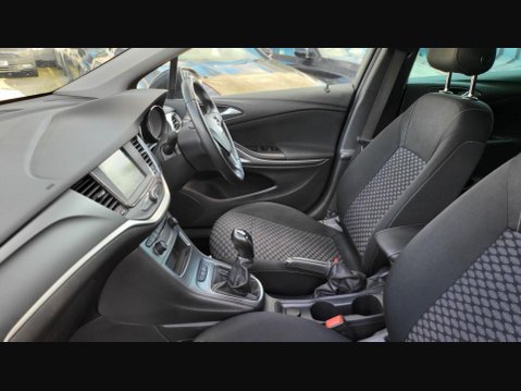 Vauxhall Astra TECH LINE NAV CDTI ECOTEC S/S 28