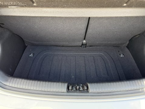 Hyundai i10 SE AUTOMATIC 38