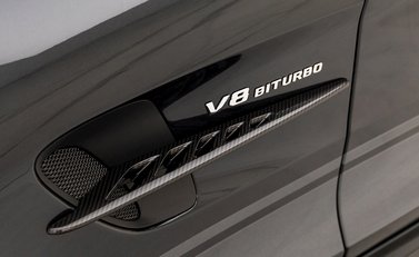 Mercedes-Benz AMG GT R GT R Pro 27