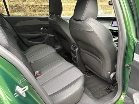 Peugeot 308 BLUEHDI S/S ALLURE PREMIUM 23