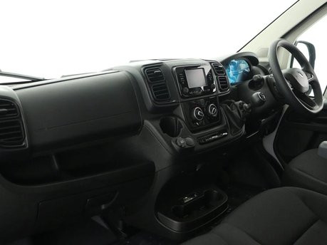 Peugeot Boxer Professional L2H2 335 Blue HDi 140ps 10