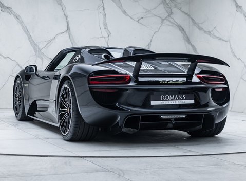 Porsche 918 Spyder 9