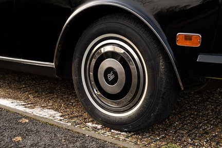 Rolls-Royce Corniche II Convertible 13
