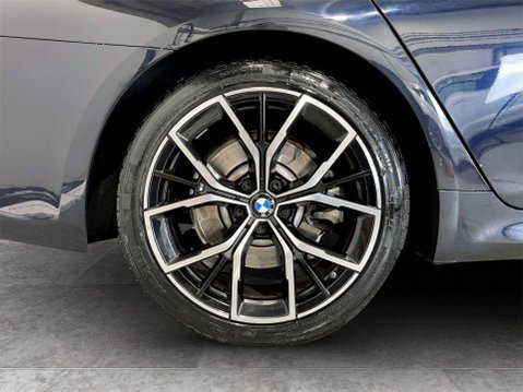 BMW 5 Series 2.0 520d MHT M Sport Saloon 4dr Diesel Hybrid Steptronic Euro 6 (s/s) (190 10