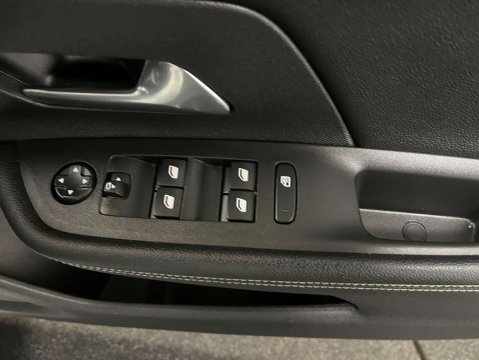 Vauxhall Mokka 1.2 Mokka SRi Premium T Auto 5dr 9