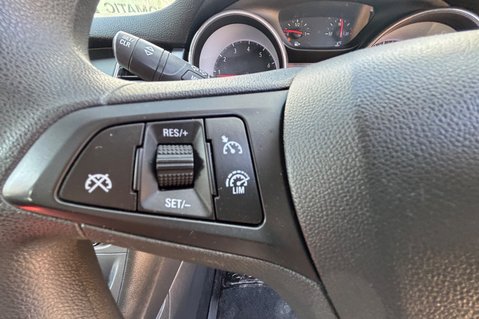 Vauxhall Astra DESIGN S/S.. AUTOMATIC.. 5 SERVICES.. BLUETOOTH.. DAB.. CRUISE CONTROL..A/C 10