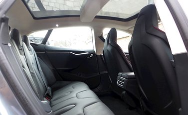 Tesla Model S P85 12