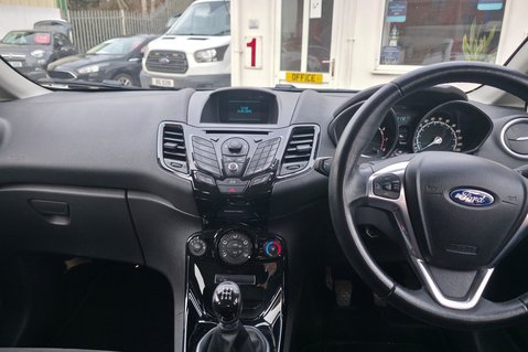 Ford Fiesta 1.0 T ZETEC FULL SERVICE HISTORY! 6 SERVICES! JUST £20 ROAD TAX! 16