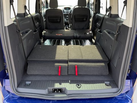 Ford Tourneo Connect 1.5 TDCi 120 Titanium 5dr 40