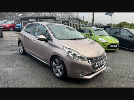 None Peugeot 208 ALLURE photo